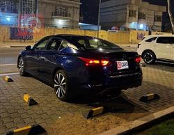 نيسان ألتيما